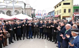 Bursa Büyükşehir Belediye Başkanı Alinur Aktaş: Cumhur İttifakı belediyeler hizmet yaparken muhalefet sadece algı yapıyor