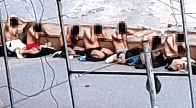 Gazze’deki sağlık çalışanları İsrail askerlerinin kötü muamelesine maruz kaldı