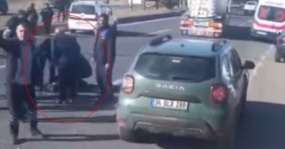 Ağlatan kaza! Anne ve kızına çarptı