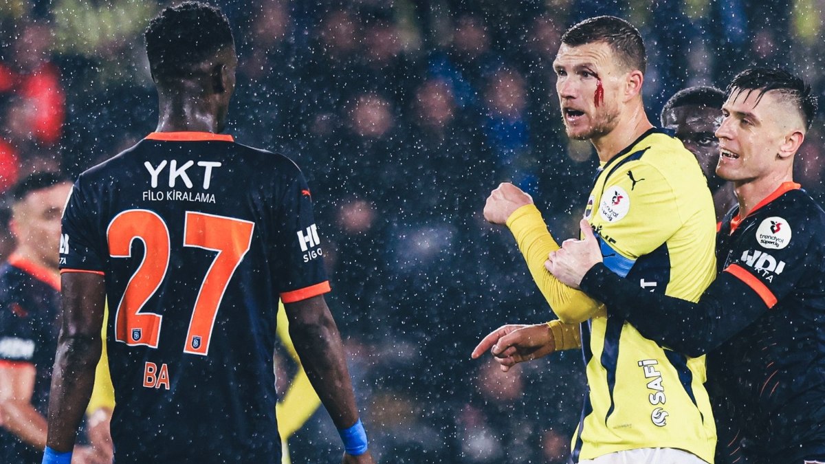 Edin Dzeko’ya kafa atan Ousseynou Ba, özür diledi