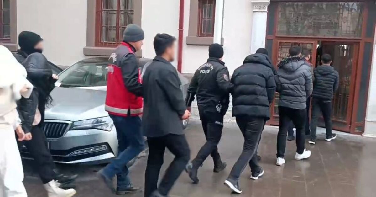 Balıkesir merkezli dolandırıcılık operasyonunda 13 tutuklama