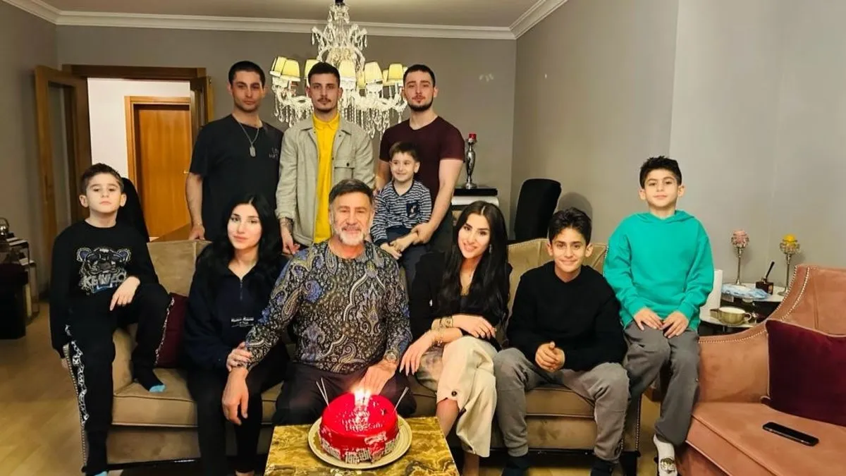 İzzet Yıldızhan’ın çocuklarıyla pazar paylaşımı! Ev hallerini böyle paylaştı…